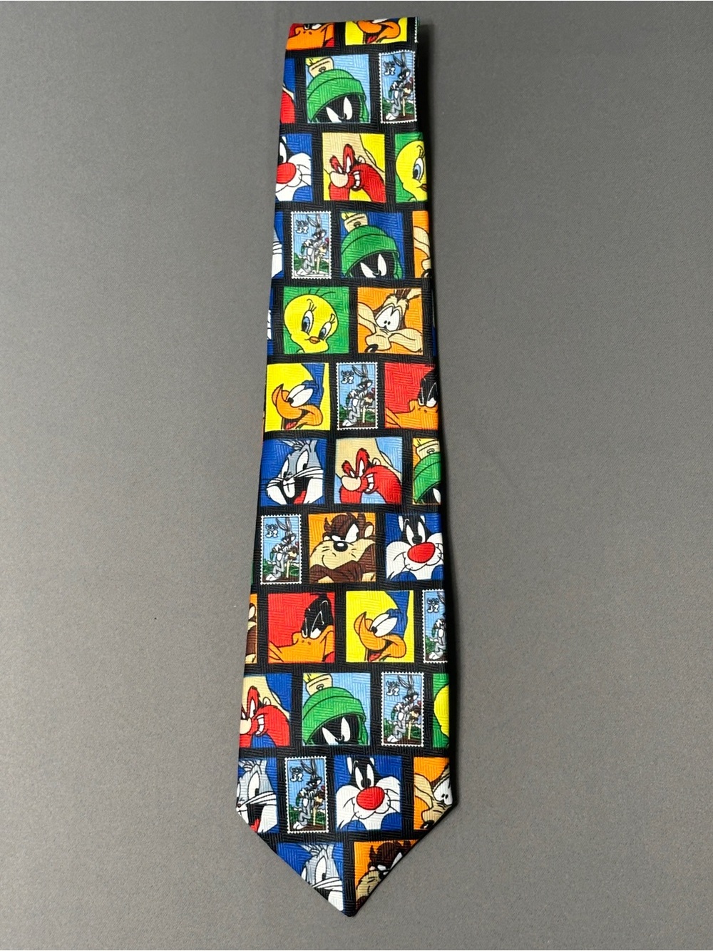 Vintage 1997 Looney Tunes Stamp Collection Necktie Warner Bros USPS Tie
